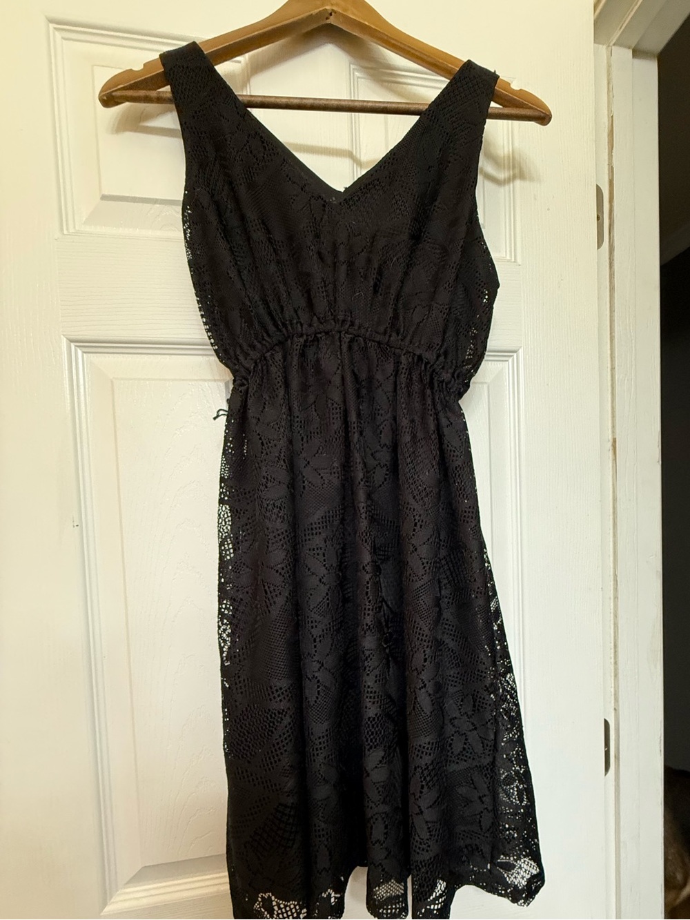 Vanity Black Lace V-Neck Midi Dress